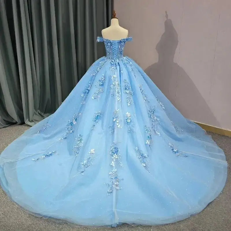 Vestido de Quinceañera con Hombros Descubiertos
