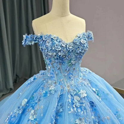 Vestido de Quinceañera con Hombros Descubiertos