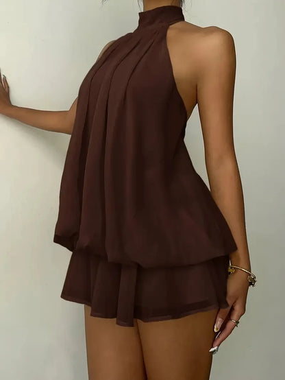 Vestido Corto de Cuello Halter con caída