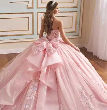 Vestido de Quinceañera con Lazo