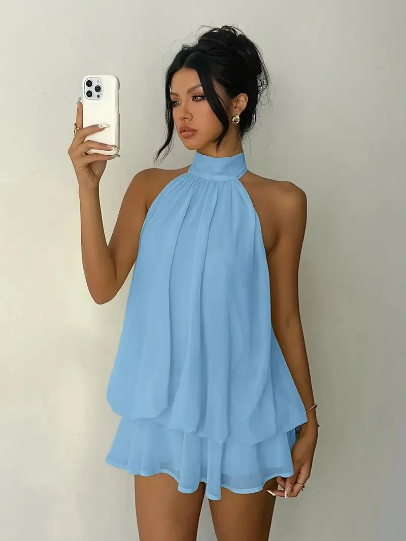 Vestido Corto de Cuello Halter con caída